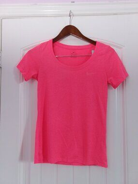 NIke Dri-Fit Scoop Neck Shirt